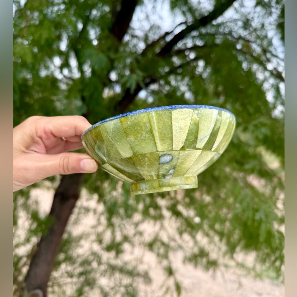 Serpentine & Lapis Lazuli bowl - Picture 3 of 8
